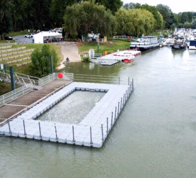 Piscine flottante de Neuilly-sur-Marne