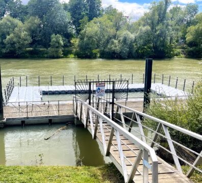Piscine flottante de Neuilly-sur-Marne