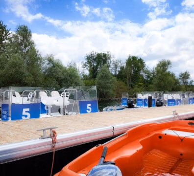 Marina, 90m de ponton