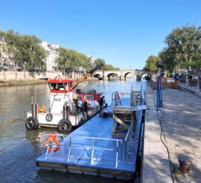 Mise en place du ponton