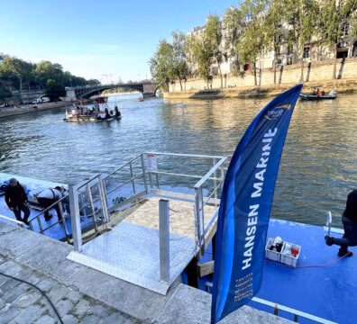 Mise en place du ponton