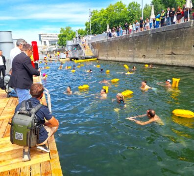 Site de baignade au quai de Bercy - Paris