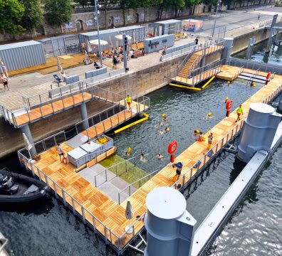 Site de baignade au quai de Bercy - Paris