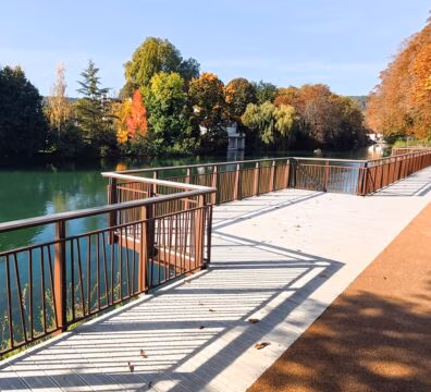 Belvédère et passerelle à Bar-sur-Aube (10)