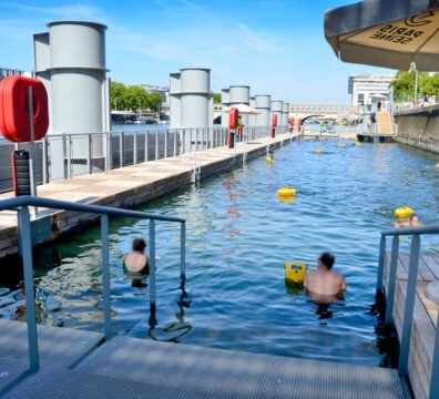 Site de baignade au quai de Bercy - Paris