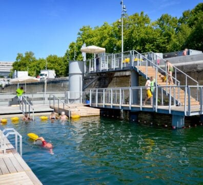 Site de baignade au quai de Bercy - Paris