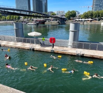 Site de baignade au quai de Bercy - Paris