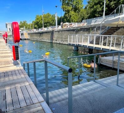 Site de baignade au quai de Bercy - Paris