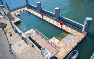 Site de baignade au quai de Bercy - Paris
