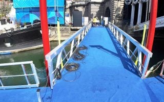 Passerelle et ponton provisoires - Paris