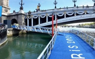 Passerelle et ponton provisoires - Paris